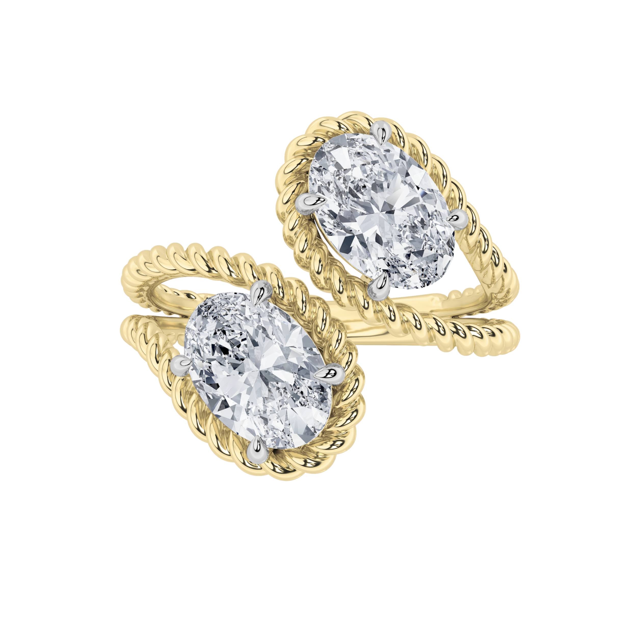 2Cttw Oval Shaped Lab Grown Diamond (F/VS) Toi etMoi Fashiion Ring in 14K Gold
