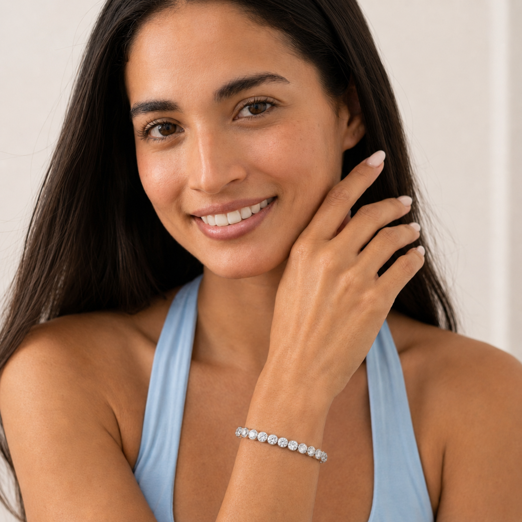 Round Shaped Lab Grown Diamond (F/VS) Bracelet in 14K Gold