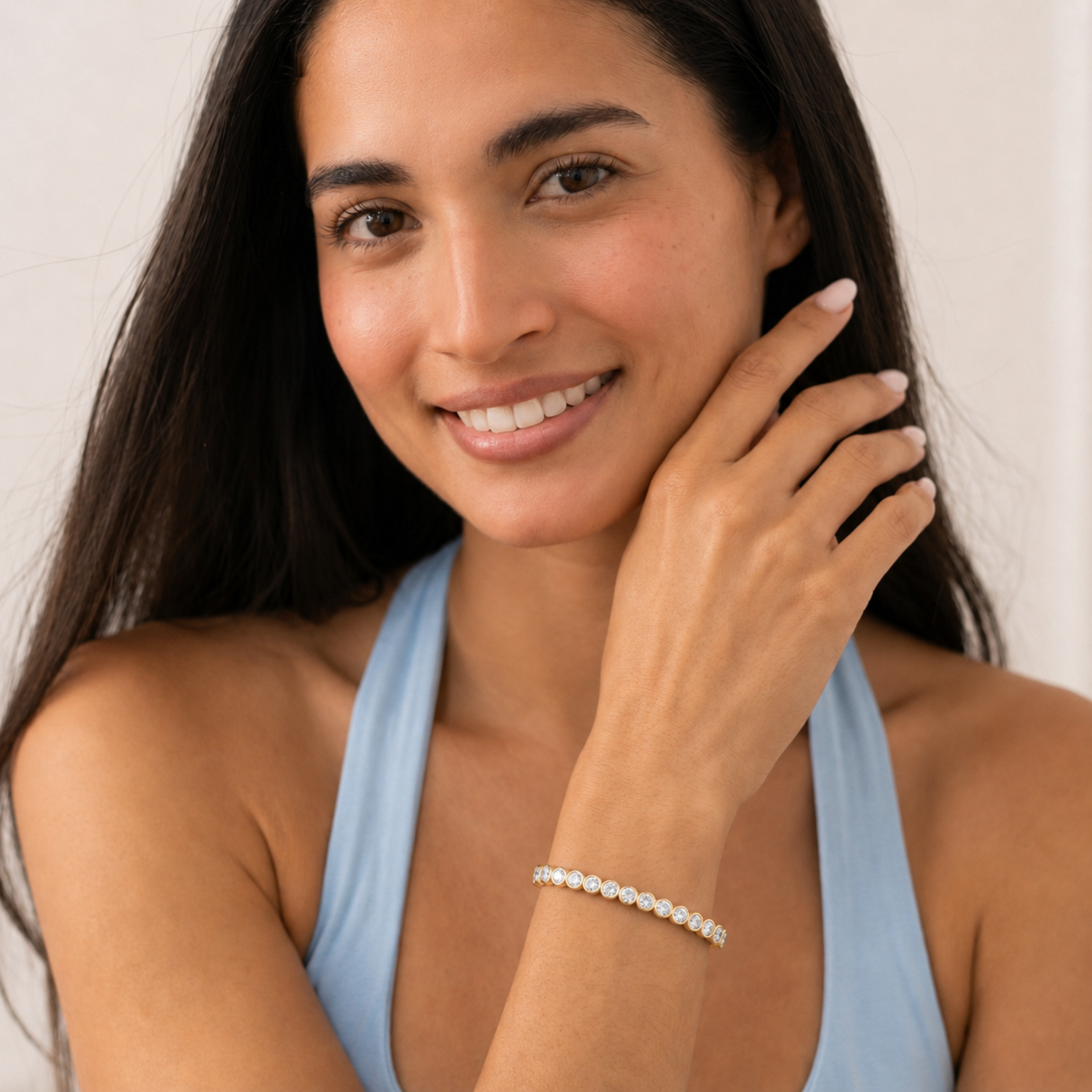 Round Shaped Lab Grown Diamond (F/VS) Bracelet in 14K Gold
