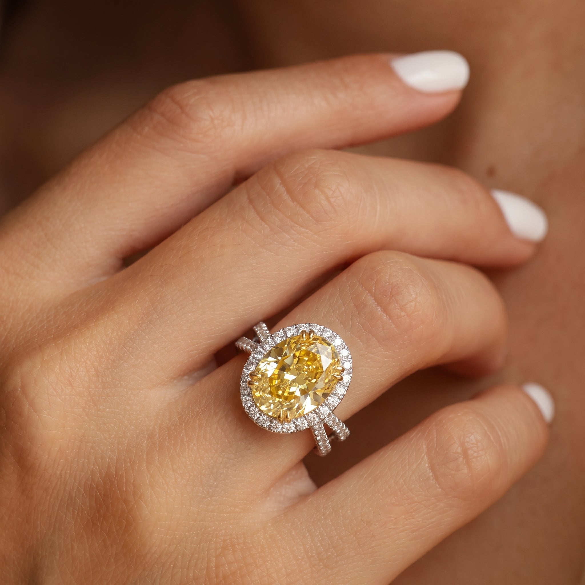 4Cttw Oval Shaped Yellow Lab Grown Diamond (F/VS) Split Shank Halo Engagement Ring in 14K Gold