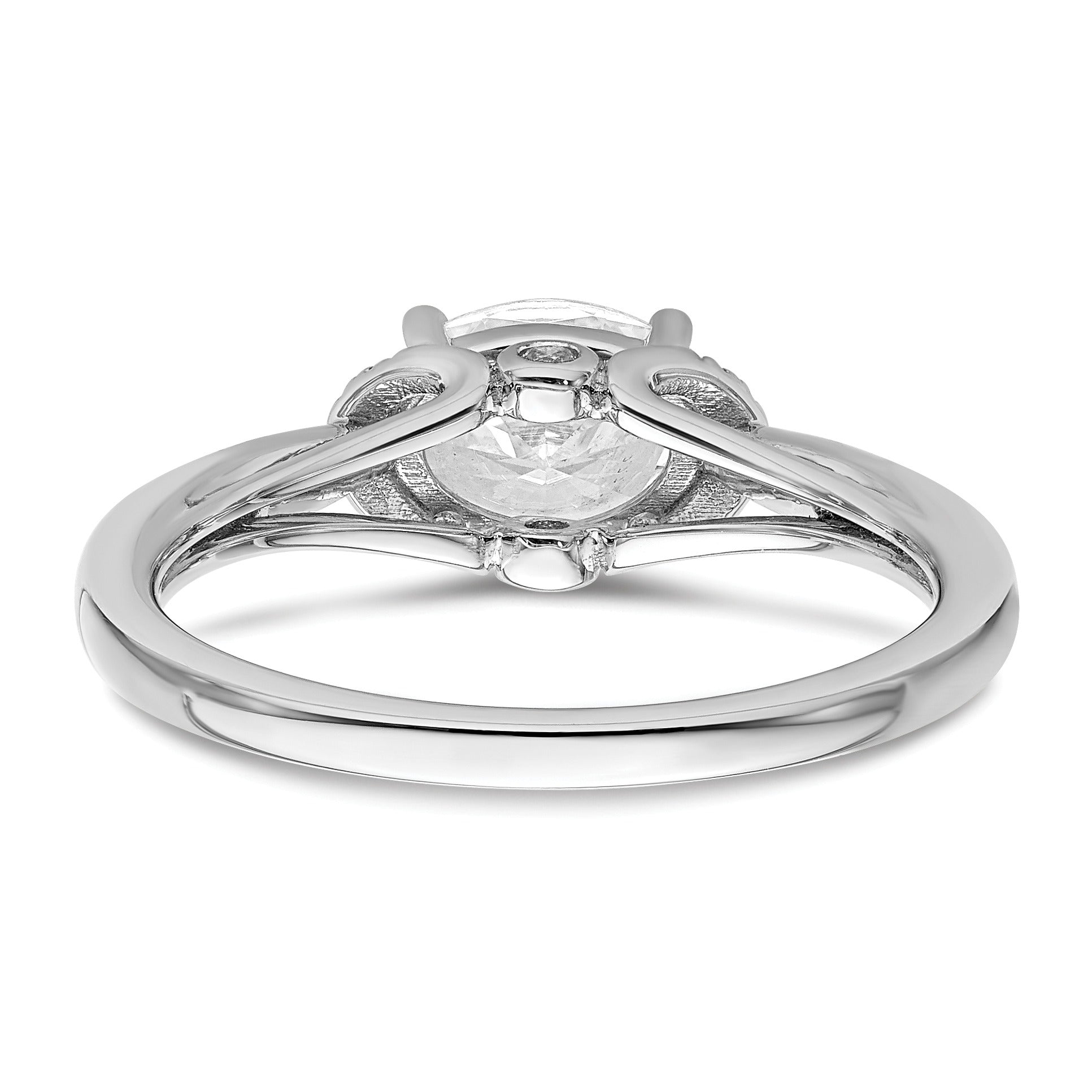 Lab Grown Diamond East-West Oval Engagement Ring 1 Ct